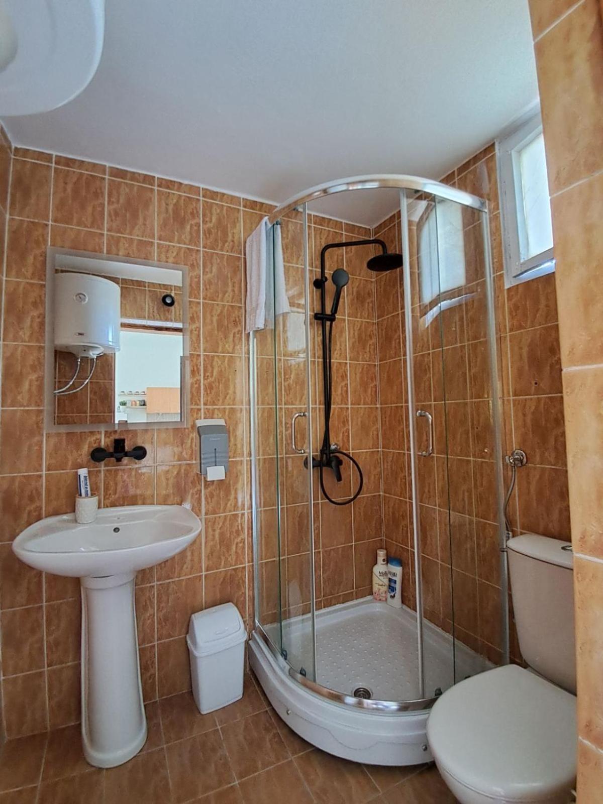 Olive Apartment Podgorica Exterior foto
